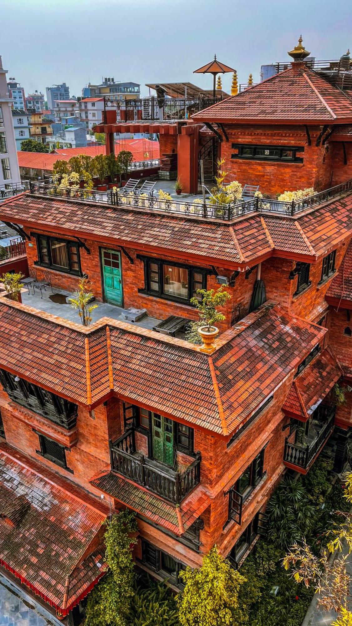 Heritage Hotel Suites And Spa Pokhara Exterior photo